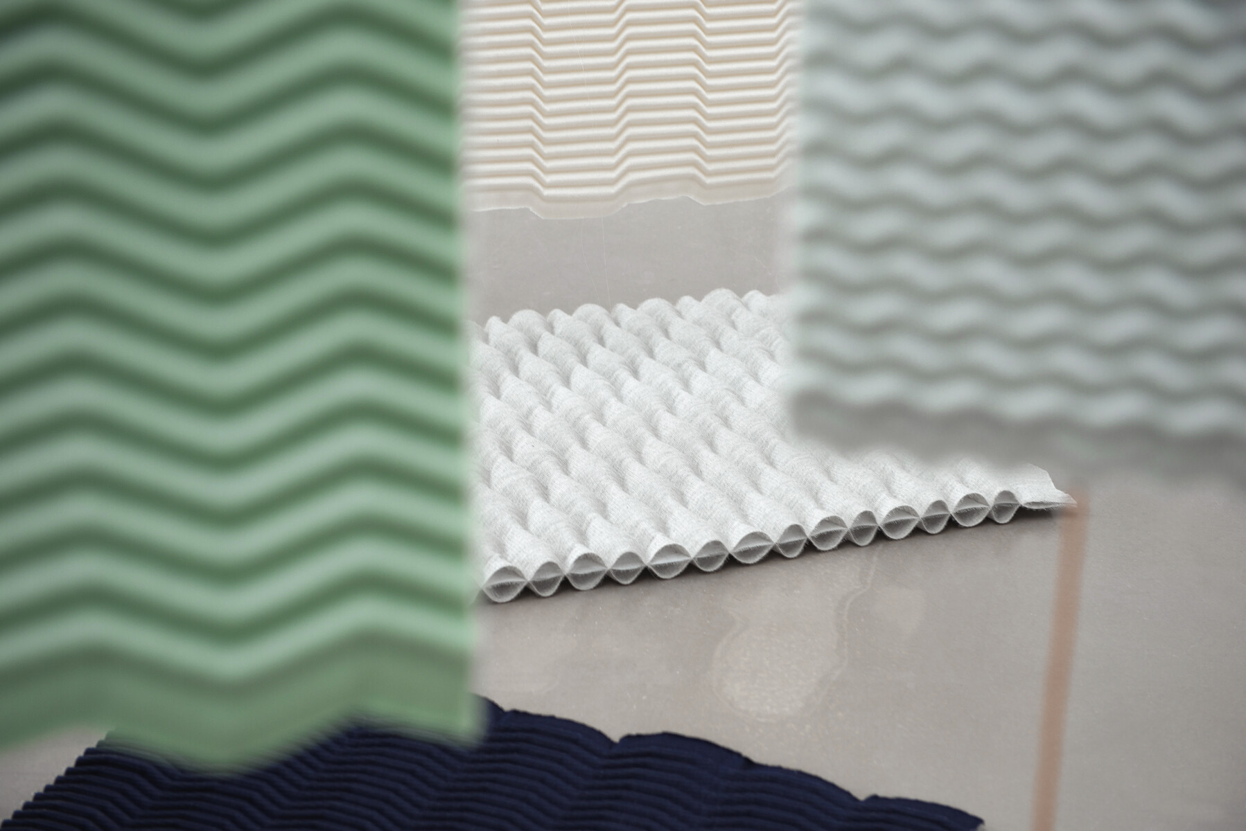  Juliette Berthonneau 3D weaving, textile, pleat, color & pattern design