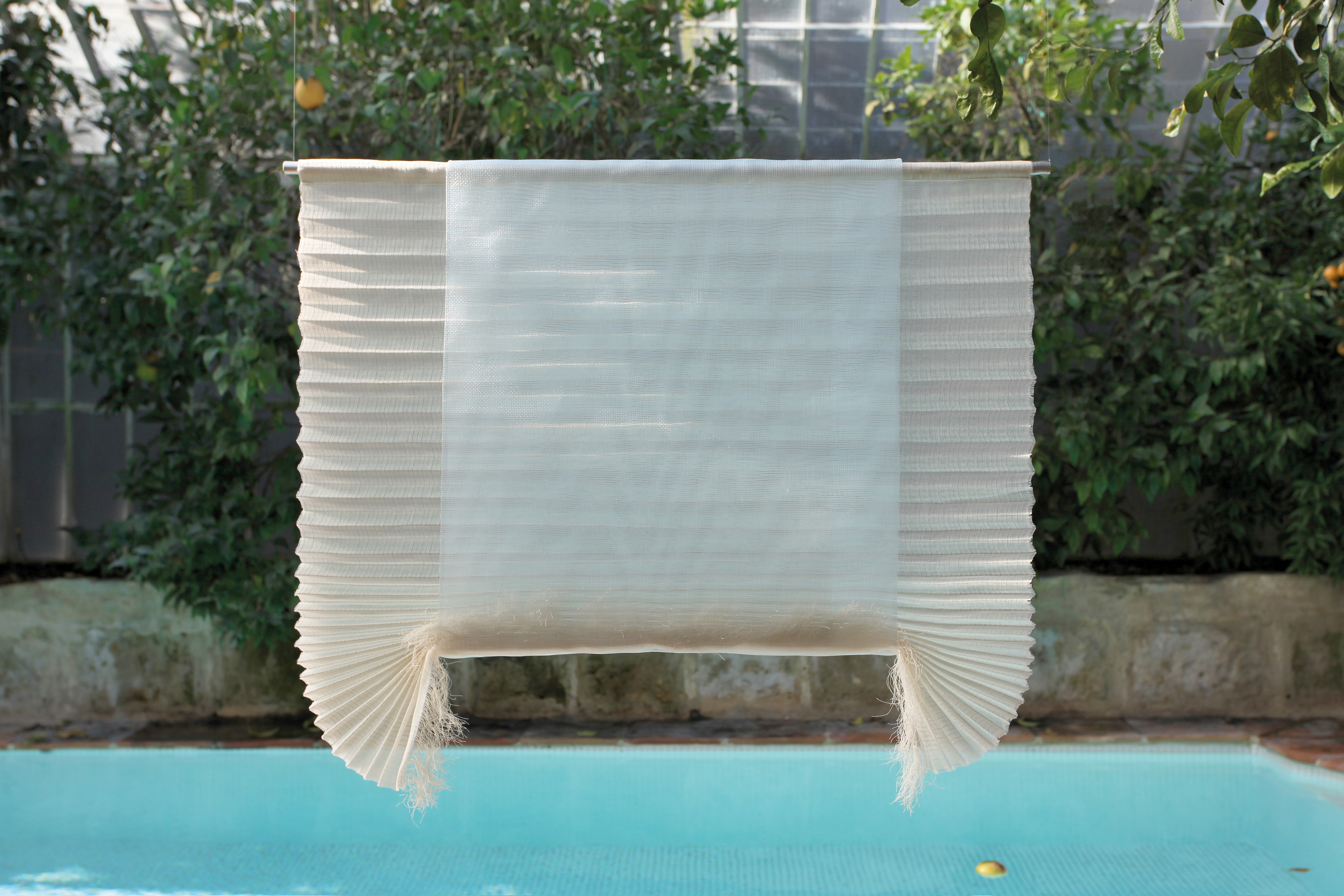  Juliette Berthonneau 3D weaving, textile, pleat, color & pattern design