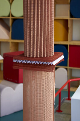  Juliette Berthonneau 3D weaving, textile, pleat, color & pattern design