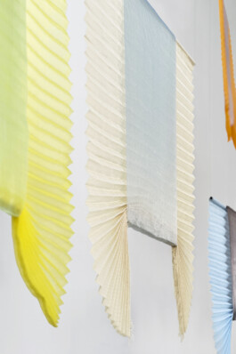  Juliette Berthonneau 3D weaving, textile, pleat, color & pattern design